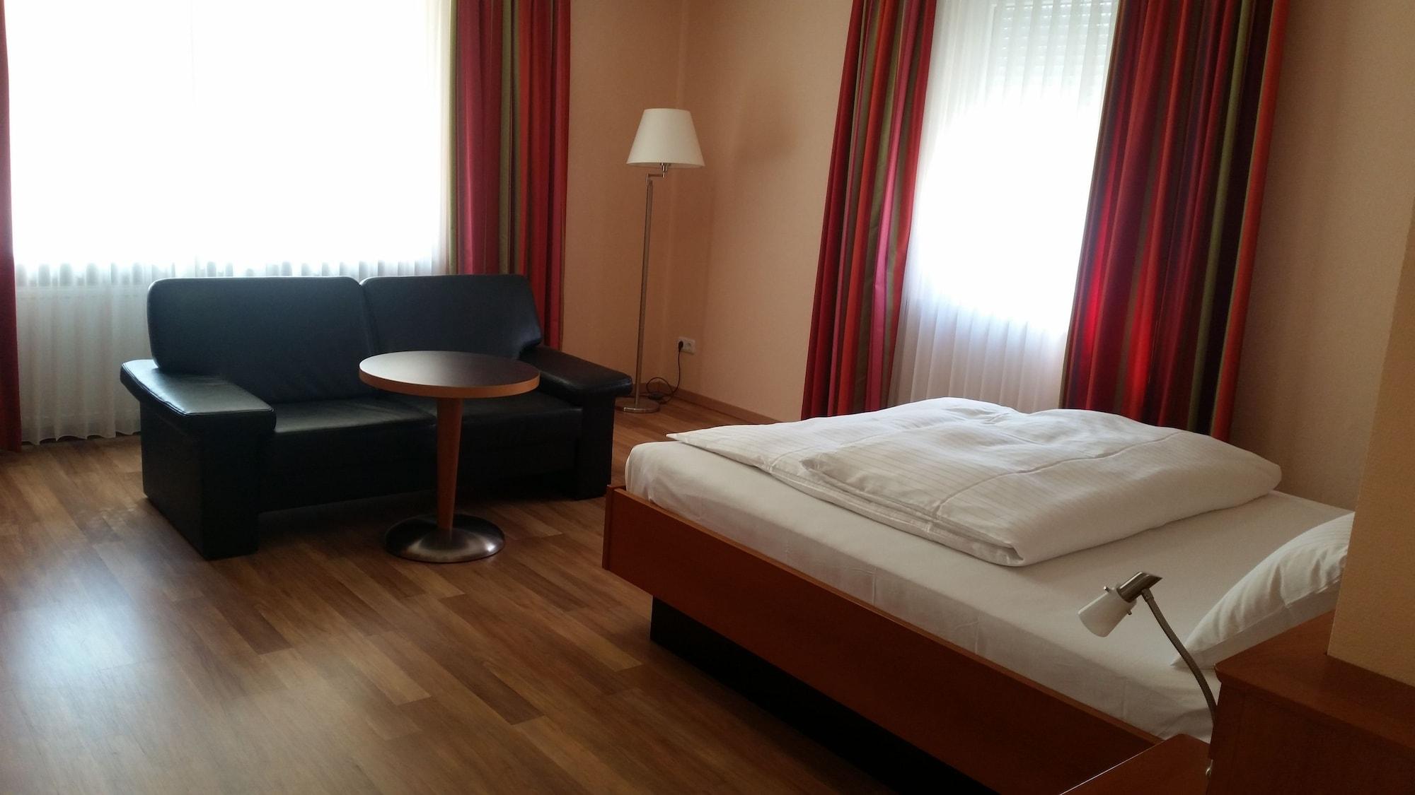 Apartment Hotel Kral - Business Hotel & Serviced Apartments Erlangen Eksteriør billede